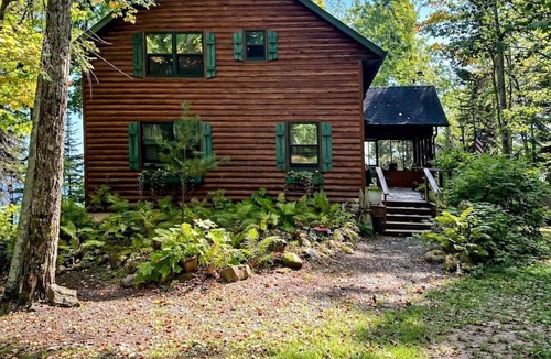 La Pointe House | Bear Path on the South Shore of Madeline Island
