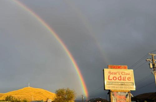 Cache Creek Hotel | Bear's Claw Lodge