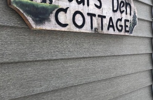Black River Falls Cottage | Bear's Den- Cottages On Serenity Lake- Beautiful Cottage On Small, Private Lake!
