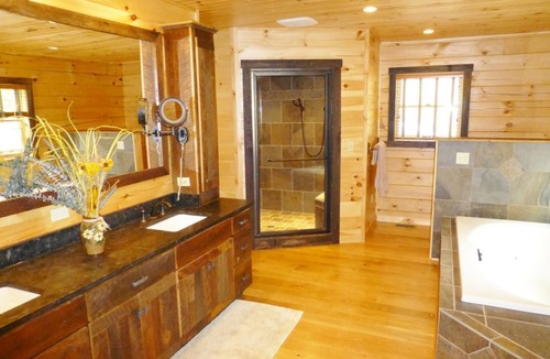 Huntingdon Cabin | Bear's Paw Lodge - Rustic Mountain Escape
