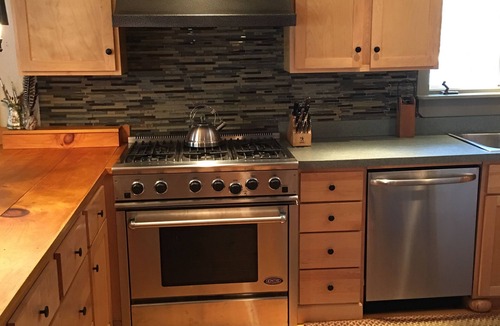 West Ossipee House | Bearcamp Riverfront Dream Hot Tub Storybook Setting #BearcampBungalow