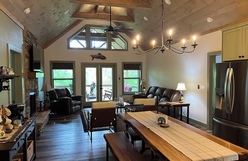 Hiawassee Cabin | Bears’ Den at Beech Cove Hiawassee, GA