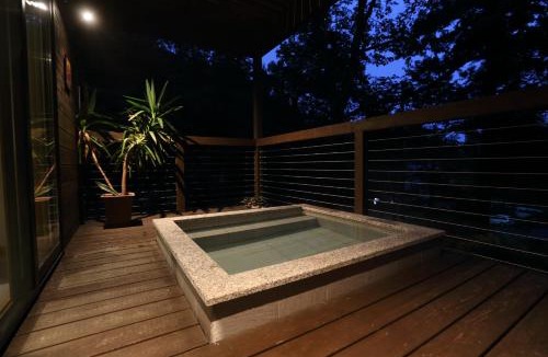 Iida Ski Chalet | Bears Den Mountain Lodge
