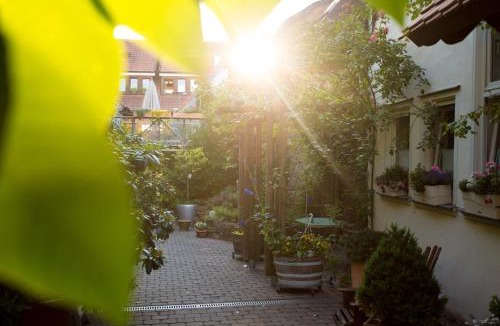 Munzenberg Bed & Breakfast | Beate's Bed & Breakfast