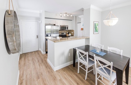 Grandview Heights Apartment | BEATIFUL 2bd in Downtown West Palm Beach. We have close to 100 units.