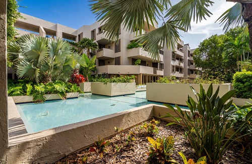 Key Biscayne House | Beatiful apartment in Key Colony Condominium