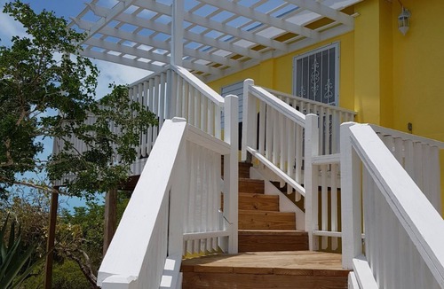Venetian Road Settlement House | Beatiful private house over looking the island aceon and silina