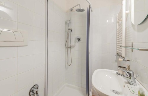 Roman Ghetto Apartment | Beatrix Apartment in Trastevere by Nosdom Properties