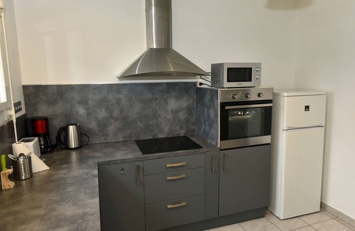 Brive-la-Gaillarde Apartment | Beau T3 Spacieux Proche Centre Wifi Parking