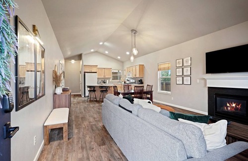Boyd Acres Cottage | Beaumont - Easy Access to All of Central Oregon