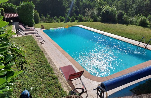 Maurens Villa | Beautiful Perigourdine near Bergerac, a breath of fresh air in the forest.