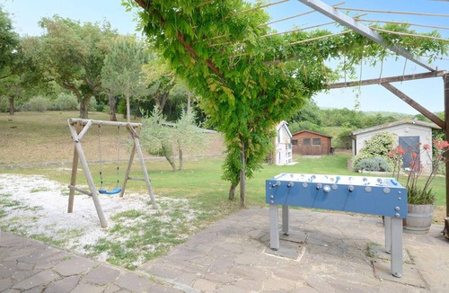 Monterotondo Marittimo House | Beautiful home in Monterotondo Marittimo