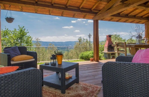 Loro Ciuffenna Villa | Beautiful private villa with private pool, WIFI, TV, patio, pets allowed, panoramic view and par...