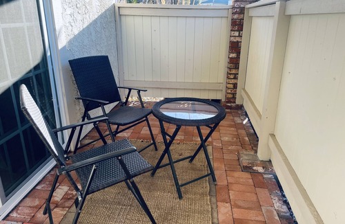 Thousand Oaks House | Beautiful 1 bedroom home that is perfect for your So Cal stay!