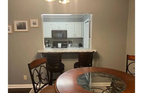 Huntsville Condo | Beautiful 1-Bedroom Condo with Sleeper Sofa