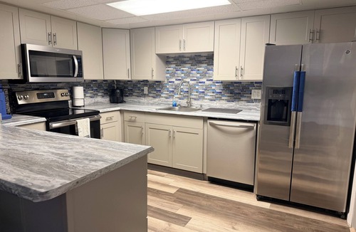 Okeechobee House | Beautiful 2/2 townhome across from world class Lake Okeechobee Bass fishing !