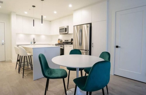 Willoughby Condo | Beautiful 2 Bdrm Condo in Langley