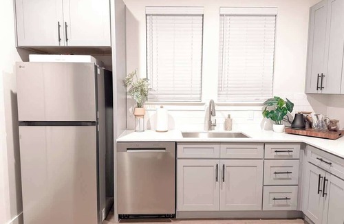 Junius Heights Apartment | Beautiful 2 BD | DT | Deep Ellum | LowerGreenville