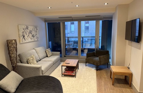 Downtown Halifax Apartment | Beautiful 2 Bed, 2 Bath in Prime Downtown Halifax
