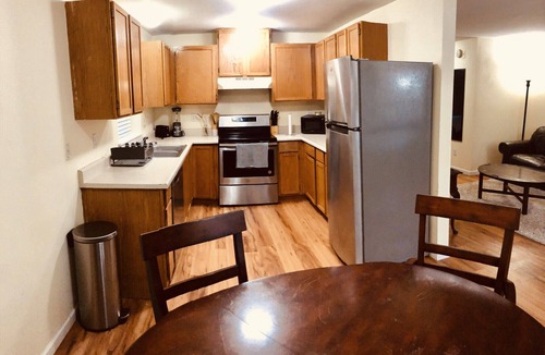 Central District Apartment | Beautiful 2-bed 2 bath, UW Harborview, Virginia Mason & other downtown Hospitals