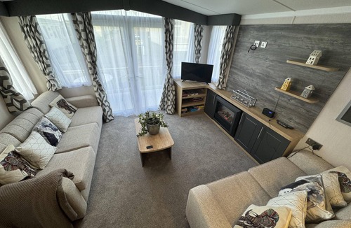 Whitstable Apartment | Beautiful 2-bed Holiday Home
