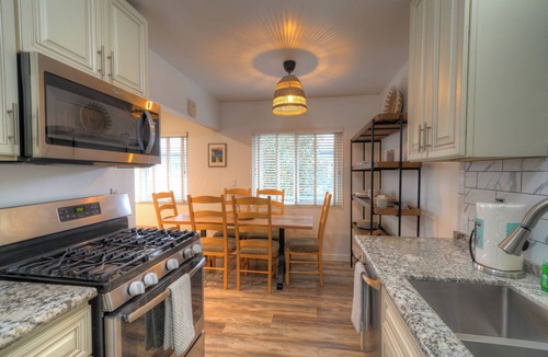 Carpinteria Condo | Beautiful 2 bed w/Ocean view - private wifi