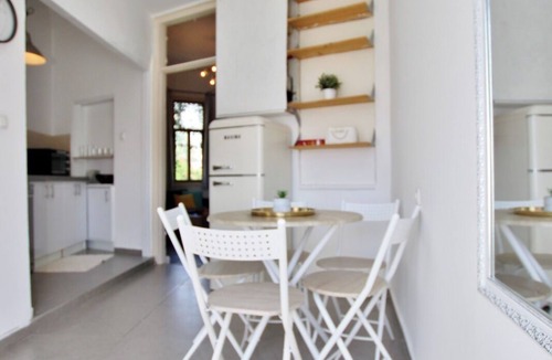 Neve Tzedek Apartment | Beautiful 2 bedrooms apartment in the amazing neve tzedek neighborhood