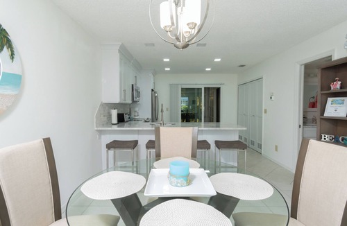 Marco Island House | Beautiful 2 bedroom Condo! Owners require a 3 month rental Jan- March.