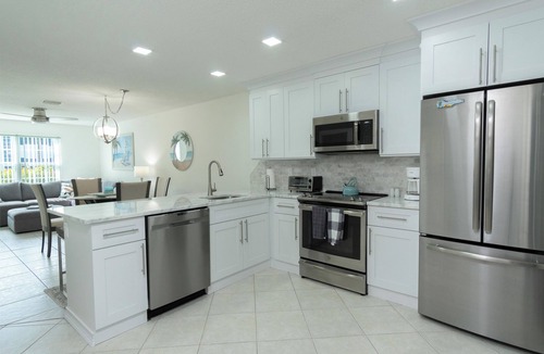 Marco Island House | Beautiful 2 bedroom Condo! Owners require a 3 month rental Jan- March.