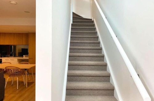 Adelaide Central Business District Apartment | Beautiful 2BR Apt at Adelaide CBD with Pool-Gym-BBQ