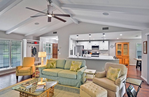 Saint Simons Island House | Beautiful 3 bed/2 bath Executive Style Home in Sea Palms