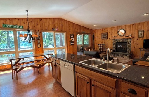 Eagle River Cabin | Beautiful 3 bed/2bath updated cabin w sandy swimmable frontage & great fishing.