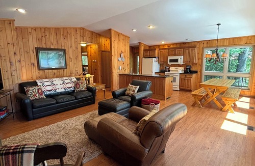 Eagle River Cabin | Beautiful 3 bed/2bath updated cabin w sandy swimmable frontage & great fishing.