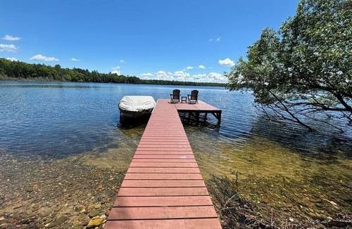 Eagle River Cabin | Beautiful 3 bed/2bath updated cabin w sandy swimmable frontage & great fishing