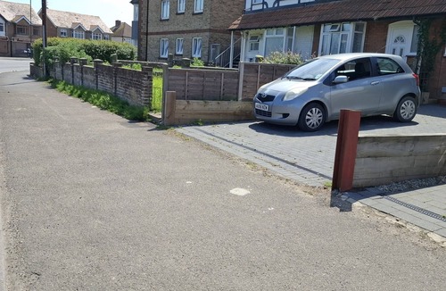 Bognor Regis House | Beautiful 3 bed hse with parking and garden