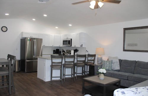 Brooksville House | Beautiful 3 Bedroom dream home, pet friendly, close to the mermaids!