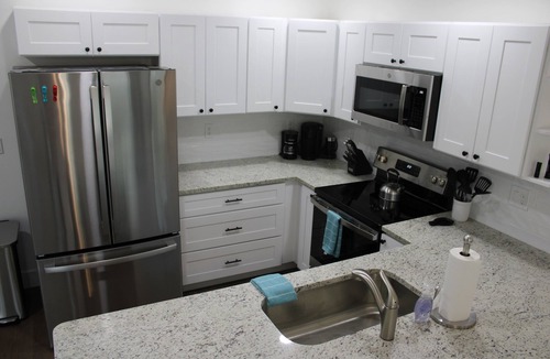 Brooksville House | Beautiful 3 Bedroom dream home, pet friendly, close to the mermaids!