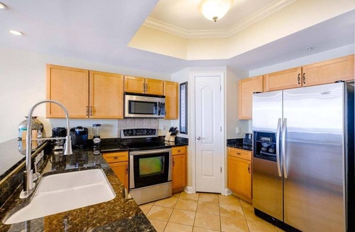 Gulfport Condo | Beautiful 3 Bedroom/2 Bathroom Condo Overlooking the Gulf S-806