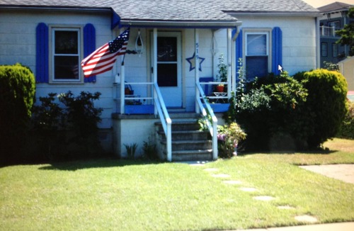 Cape May Cottage | Beautiful 3 bedroom cottage with big fenced in backyard. Great location to town.