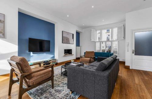 Holland Park House | Beautiful 3-Bedroom House with Garden and Rooftop Retreat