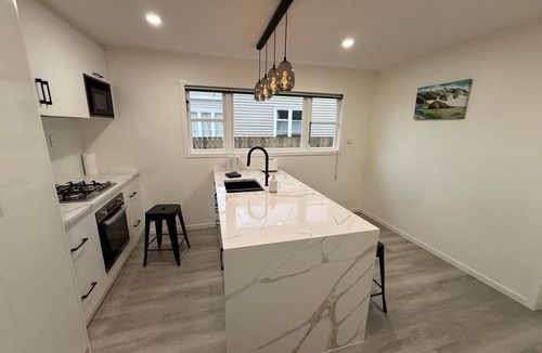 Trentham House | Beautiful 3-bedroom house in Upper Hutt Central