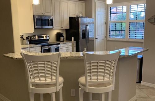 Biggar Condo | Beautiful 3 BR 2.5 Bath Paseo Townhome in a Quad