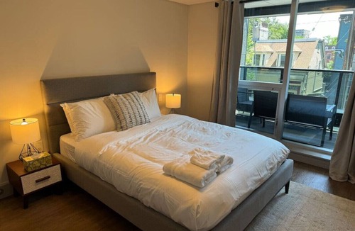 Downtown Halifax Apartment | Beautiful 3Bed/2Bath Apartment