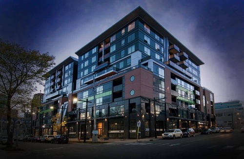 Downtown Halifax Apartment | Beautiful 3Bed/2Bath Apartment