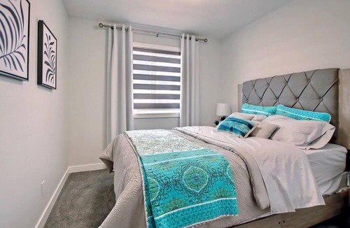 Southeast Calgary House | Beautiful 3Bed-with AC-Close to Spruce Meadows & Mountains