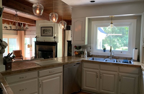 Hampton Falls House | Beautiful 4 bdr. with pool close to HamptonBeach, Portsmouth, & Newburyport Ma