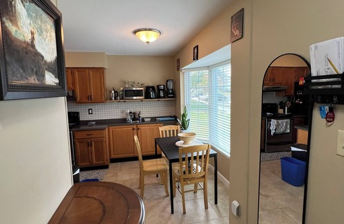 Gaithersburg House | Beautiful 4-bedroom townhome with deck charming old town Gaithersburg