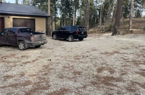 Benchmark Cabin | Beautiful 4 bedroom, 3 bath cabin centrally located in the Black Hills