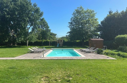 Beauficel-en-Lyons House | Beautiful 4-star house with heated pool in a green and quiet setting