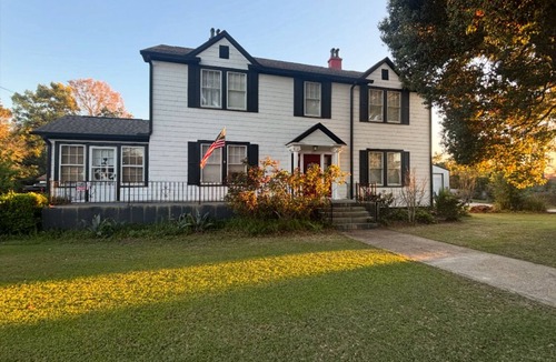Cairo House | Beautiful 5 br, 3.5 baths, pool